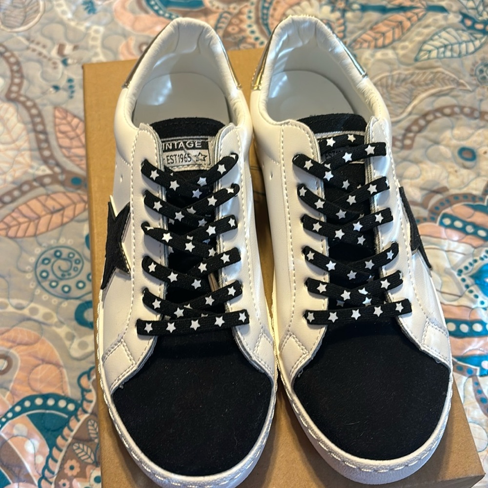 Brand new vintage Havana shoes